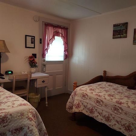Serenity Motel Shaftsbury エクステリア 写真