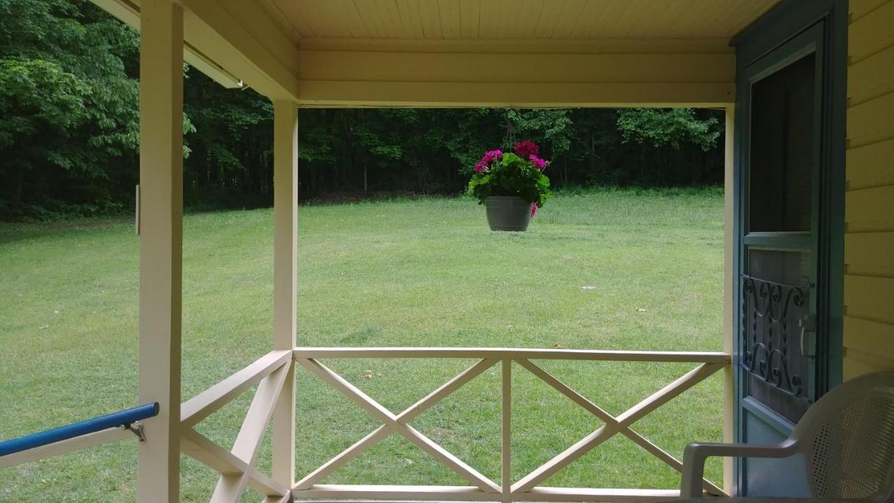 Serenity Motel Shaftsbury エクステリア 写真