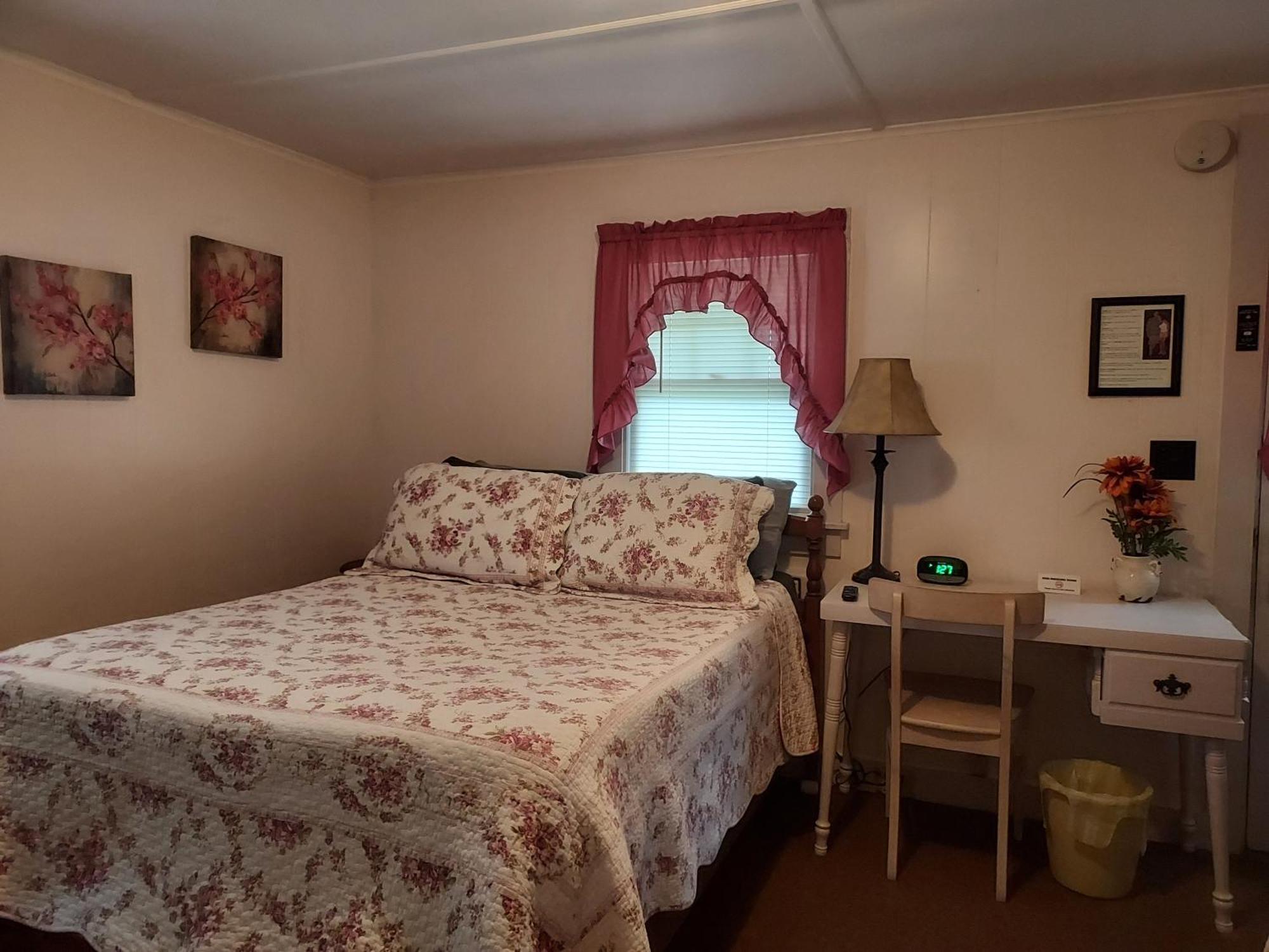 Serenity Motel Shaftsbury エクステリア 写真