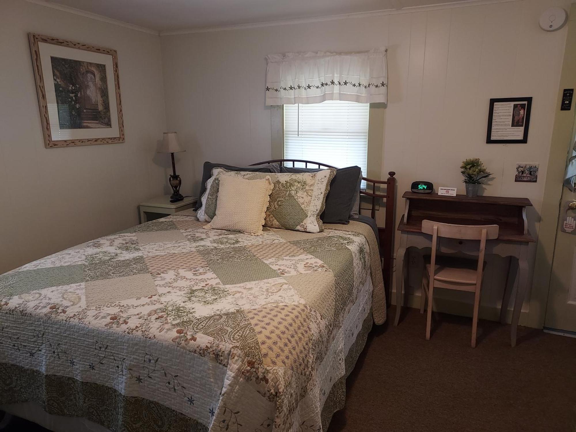 Serenity Motel Shaftsbury エクステリア 写真